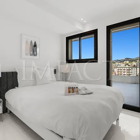 Ref 2027 - Centre - For Rent *