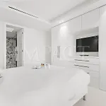 Ref 2027 - Centre - For Rent *