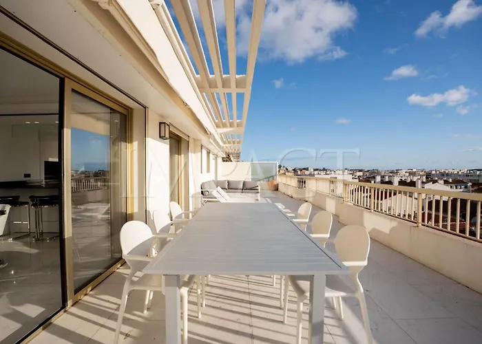 Ref 2027 - Centre - For Rent Apartman Cannes