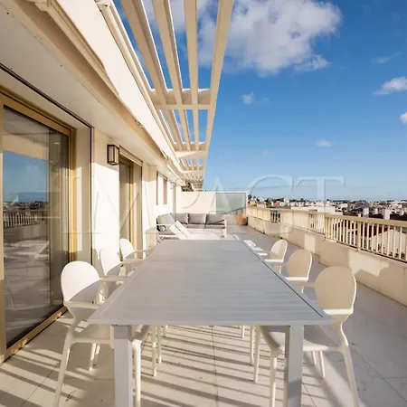 Ref 2027 - Centre - For Rent Apartment Cannes
